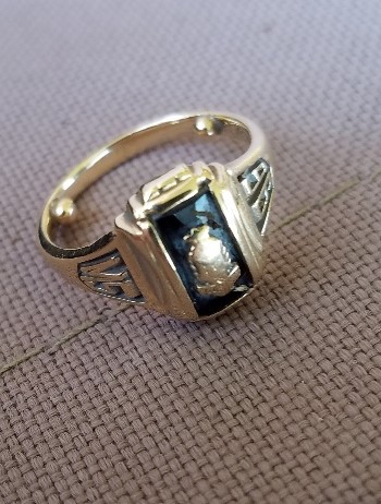 Lost University of Houston Graduate Ring Missouri City, Texas